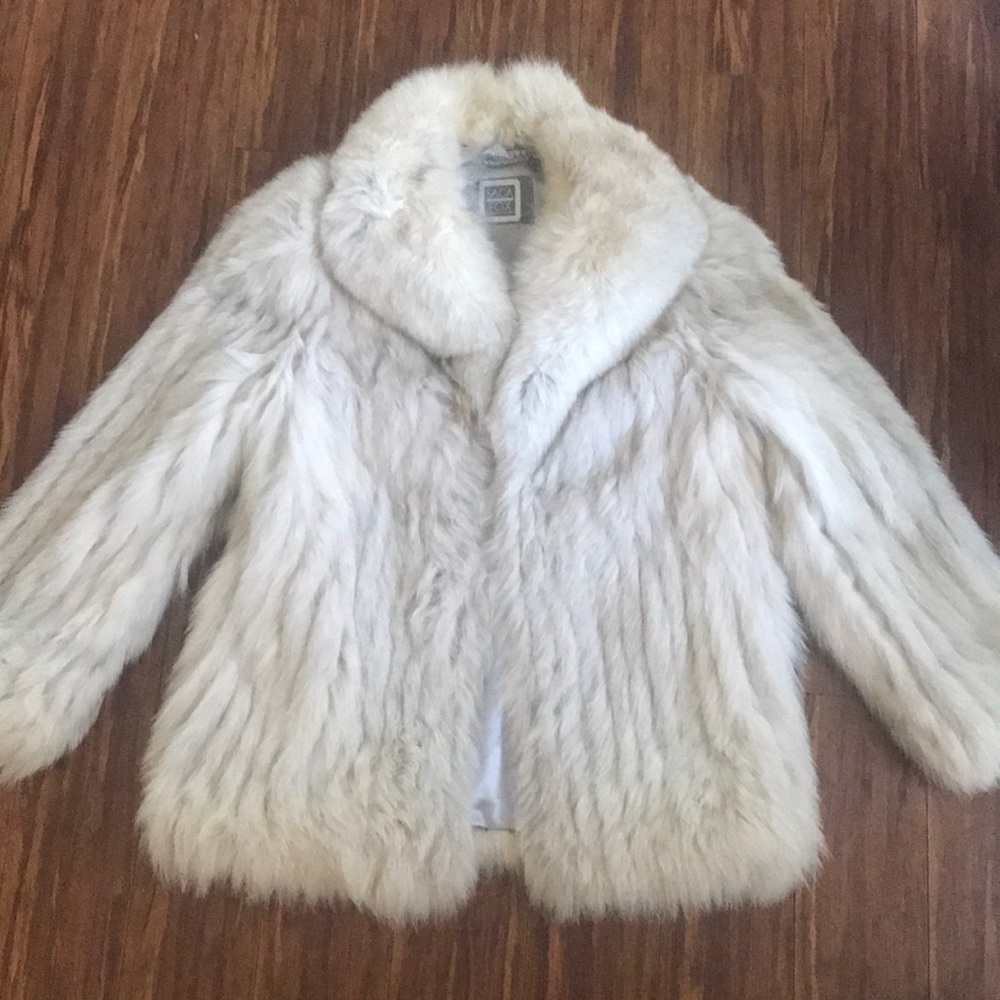 vintage saga fox fur coat medium never worn
